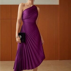 Elegant Purple One-Shoulder Dress